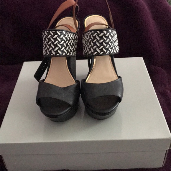 Jessica Simpson Eila Style wedge - Picture 3 of 3